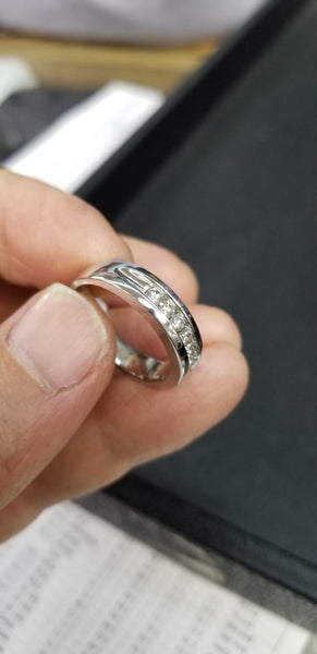 Men's Ring with diamonds / MRD28