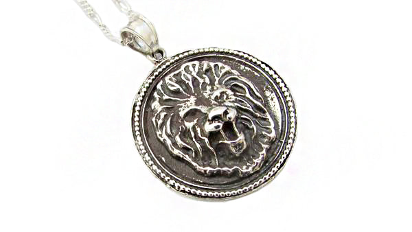 Lion of Judah Pendant / LY2
